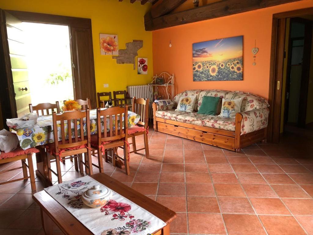 Casa Country House Girasole Vakantie Huis-Wakacje Huis Asciano Exteriér fotografie